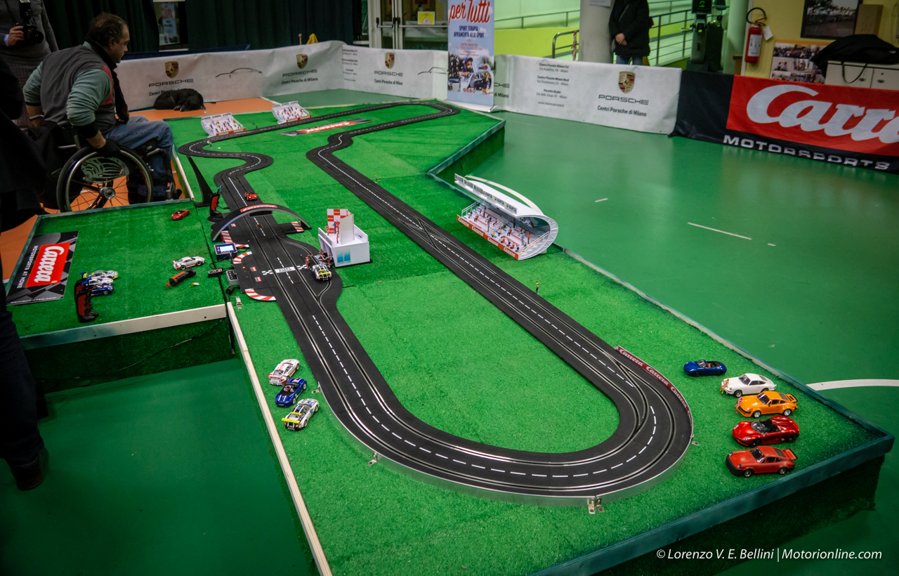 Porsche_Carrera_slot_Ospedale_Niguarda_06
